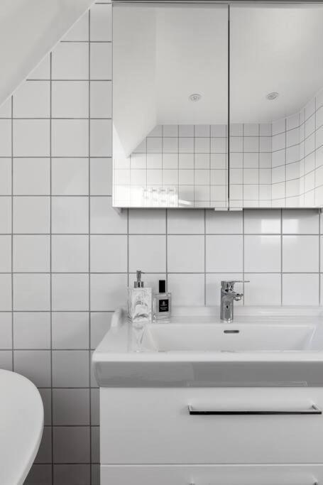 Amazing Family Home In Stockholm Exteriör bild