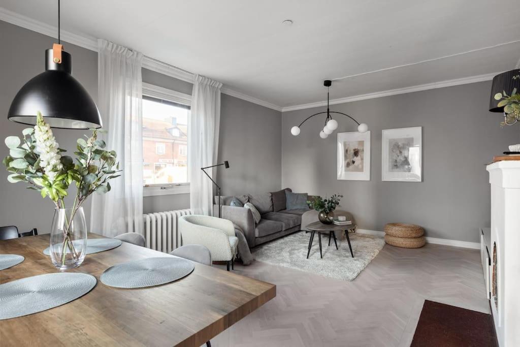 Amazing Family Home In Stockholm Exteriör bild