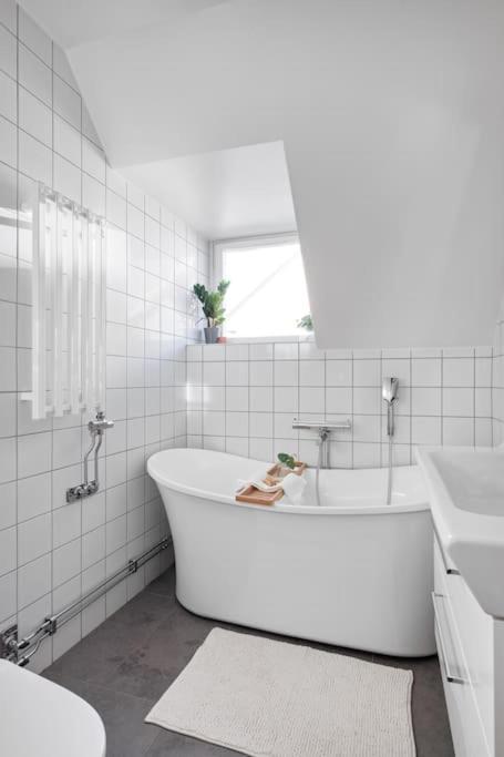 Amazing Family Home In Stockholm Exteriör bild
